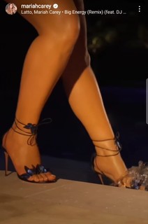 Mariah Carey feet photo thumbnail