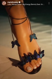 Mariah Carey feet photo thumbnail