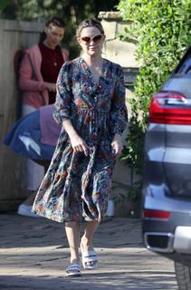 Kate Hudson feet photo thumbnail