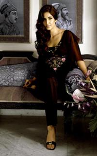 Katrina Kaif feet photo thumbnail