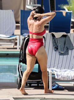 Nikki Garcia feet photo thumbnail