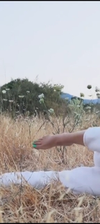 Serenay Sarikaya feet photo thumbnail