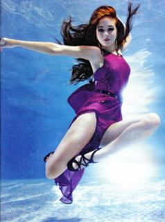 Tulisa feet photo thumbnail