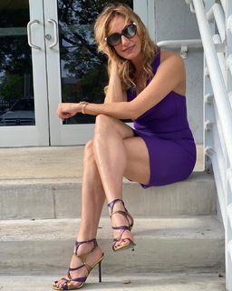 Lili Estefan feet photo thumbnail