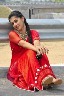 Taapsee Pannu feet photo thumbnail