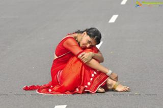 Taapsee Pannu feet photo thumbnail