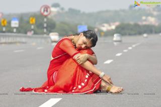 Taapsee Pannu feet photo thumbnail