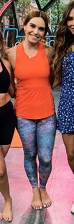 Tania Rincón feet photo thumbnail