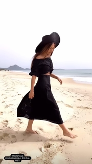 Giorgia Palmas feet photo thumbnail