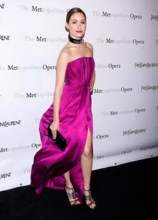 Emmy Rossum feet photo thumbnail