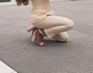 Anna Lewandowska feet photo thumbnail
