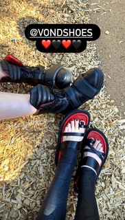 Katherine von Drachenberg feet photo thumbnail
