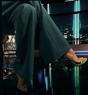 Melissa Satta feet photo thumbnail