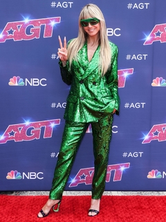 Heidi Klum feet photo thumbnail