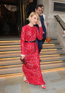 Claire Danes feet photo thumbnail