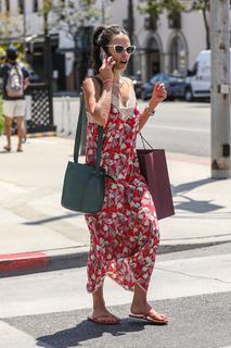 Jordana Brewster feet photo thumbnail