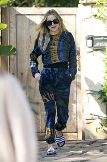 Kate Hudson feet photo thumbnail
