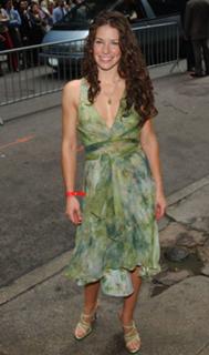 Evangeline Lilly feet photo thumbnail