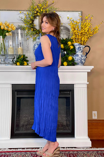 Lisa Robertson feet photo thumbnail