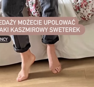 Malgorzata Socha feet photo thumbnail