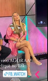 Adriane Galisteu feet photo thumbnail