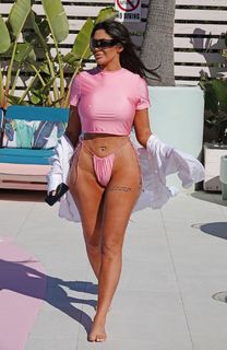 Chloe Ferry feet photo thumbnail