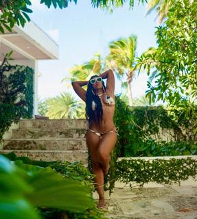 Ashanti feet photo thumbnail