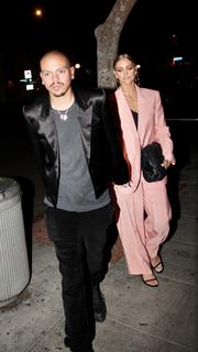 Ashlee Simpson feet photo thumbnail