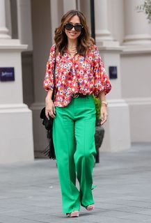 Myleene Klass feet photo thumbnail