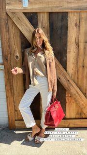 Kelly Bensimon feet photo thumbnail