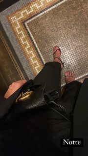 Caterina Balivo feet photo thumbnail