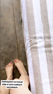 Joanna Jablczynska feet photo thumbnail