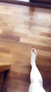 Joanna Jablczynska feet photo thumbnail