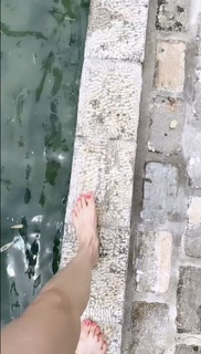 Joanna Jablczynska feet photo thumbnail