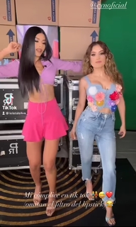 Cynthia Rodríguez feet photo thumbnail