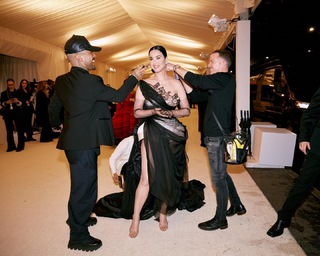 Katy Perry feet photo thumbnail