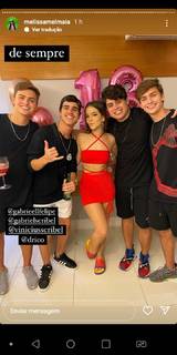 Mel Maia feet photo 1