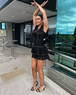 Cristina Pedroche feet photo thumbnail