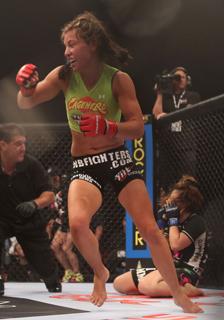 Miesha Tate feet photo thumbnail