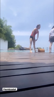 Joanna Jablczynska feet photo thumbnail