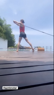 Joanna Jablczynska feet photo thumbnail
