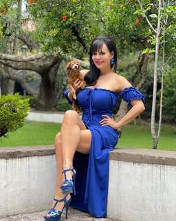 Maribel Guardia feet photo thumbnail