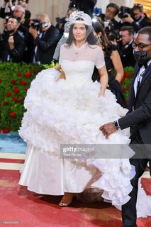 Kylie Jenner feet photo thumbnail