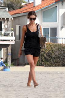 Audrina Patridge feet photo thumbnail