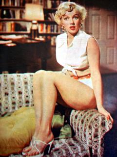 Marilyn Monroe feet photo thumbnail