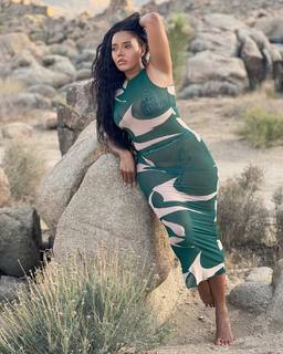 Angela Simmons feet photo thumbnail