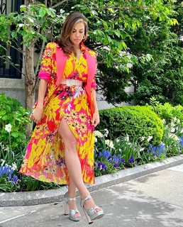 Eva Mendes feet photo thumbnail