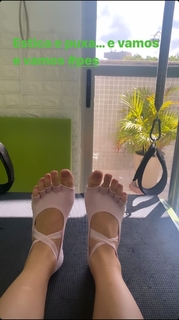 Franciely Freduzeski feet photo thumbnail