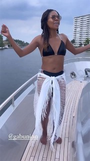 Gabrielle Union feet photo thumbnail