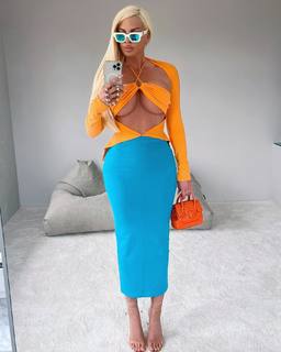 Jelena Karleusa feet photo thumbnail